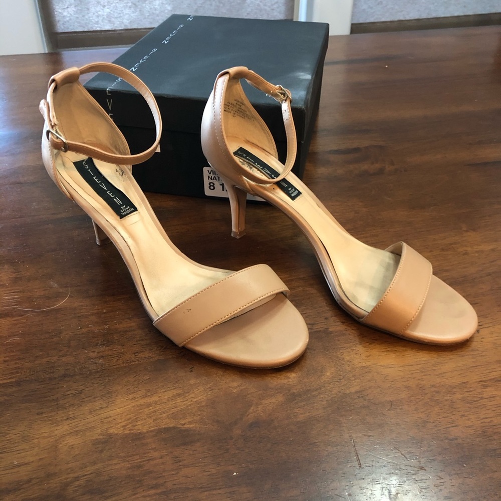 Steve Madden Vienna Natural 3 inch Heel - Picture 3 of 3